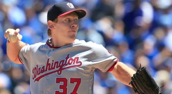 Strasburg pacta por US$175MM con Washington
