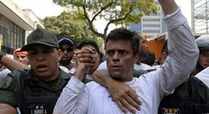 Cabello denuncia plan de "masacre" para "encubrir" fuga de Leopoldo López