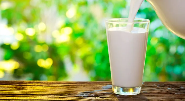 En los países más ricos la gente toma más leche, que bebidas azucaradas