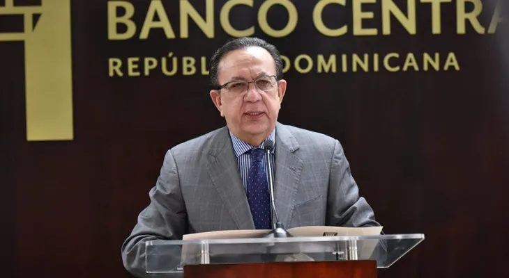 Valdez Albizu confía en impacto positivo de medidas tomadas por el Gobierno y el Banco Central