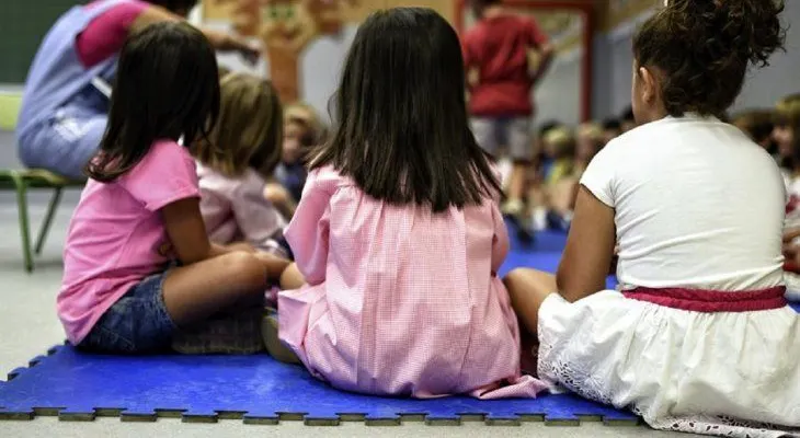 Los niños buscan comprender el lenguaje usando ambos hemisferios del cerebro 