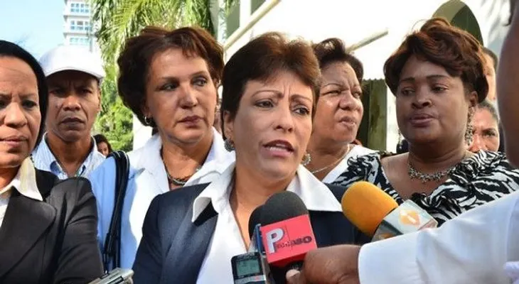 Amarilis Herrera recibe apoyo de 9 movimientos para presidencia del CMD