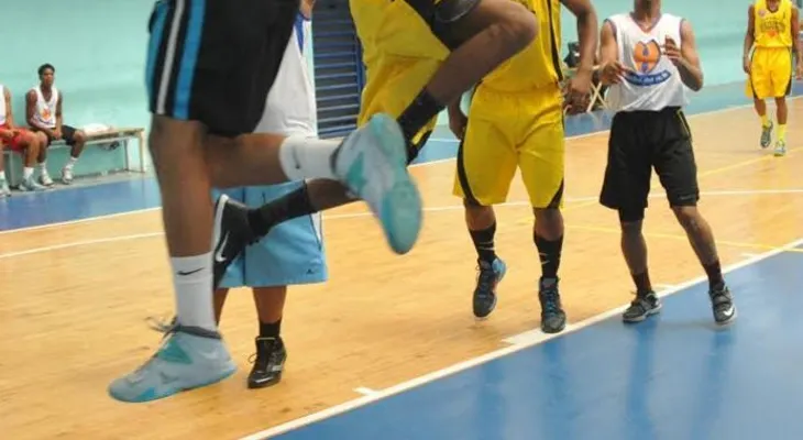 Doce equipos a segunda ronda basket U-21 Abadina