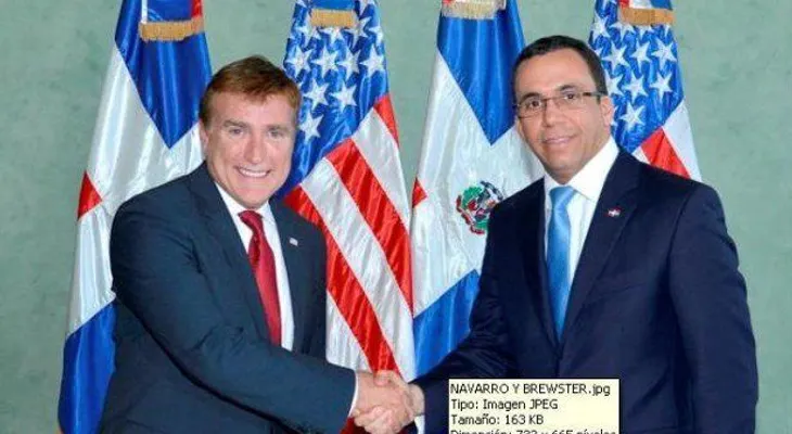 Canciller y embajador de EEUU firman acuerdo para fortalecer lucha contra el narcotráfico