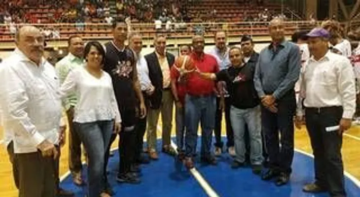 Jaiberos y Sonador ganan apertura basket de Bonao