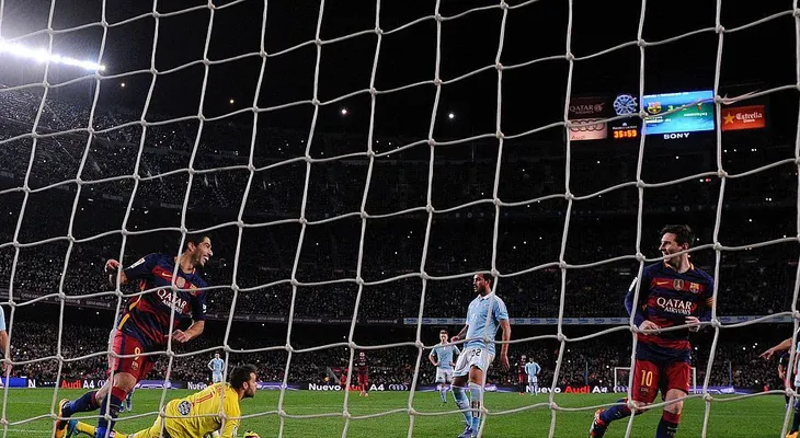 Polémica por penalti indirecto de Messi y Suárez: ¿genialidad o irrespeto?