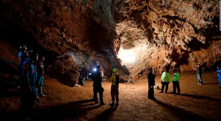 Elon Musk envía ingenieros para ayudar en el rescate de los niños en la cueva de Tailandia