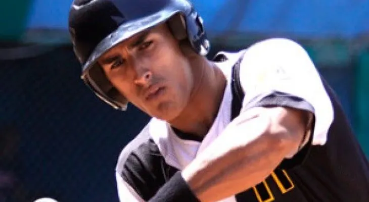 Peloteros cubanos Vladimir Gutiérrez y Dainer Moreira abandonan equipo en Serie del Caribe 