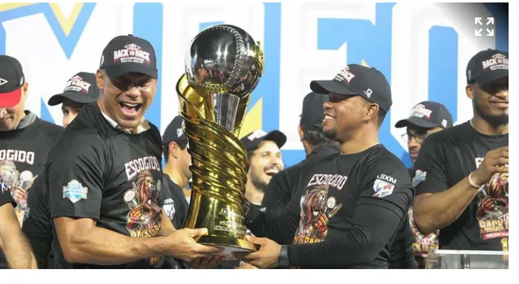 El Escogido honra a Juan Marichal con su corona 18