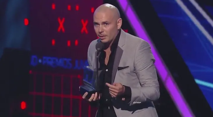 La advertencia de Pitbull: Trump, ten cuidado con El Chapo, papo