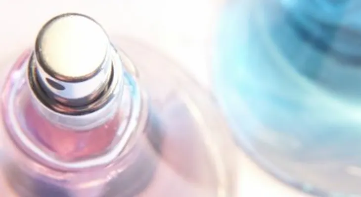 Cómo elaborar perfumes mágicos