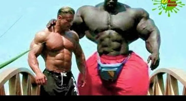 7 personas con musculaturas extremas
