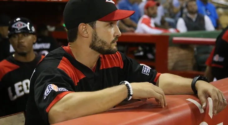 Leones contratan a José Leger 