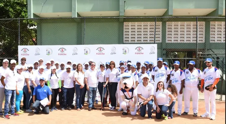 Voluntariado Bancentraliano y Fundación Francina Hungría realizan partido amistoso de Beep Béisbol