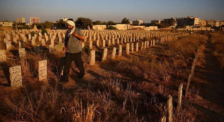 Masacre terrorista: encuentran una fosa común con 130 cuerpos en Siria