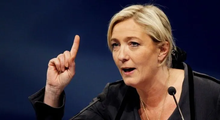 Marine Le Pen renuncia a restablecer la pena de muerte