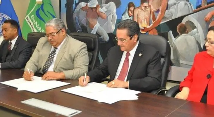 UASD y SENASA firman acuerdo beneficiará a estudiantes y sus familiares