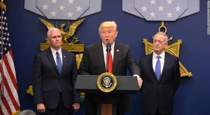 Trump decreta revisión extrema para impedir entrada de terroristas islámicos a EE.UU.