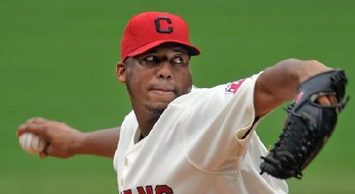 Dominicano Roberto Hernández y Filis firman contrato por 4,5 millones