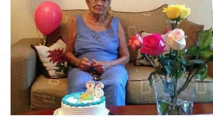 Fallece Nereyda Sánchez Bobadilla (Mamá Yeya), madre del periodista Salvador Sánchez. Tenía 87 años