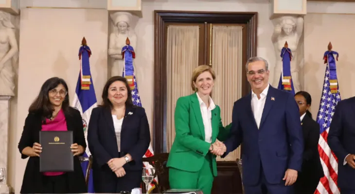 Banreservas y DFC destinan USD 84 millones para mujeres, préstamos verdes y pymes