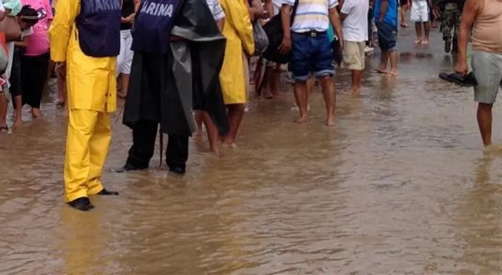 13 personas mueren por aludes e inundaciones en Brasil