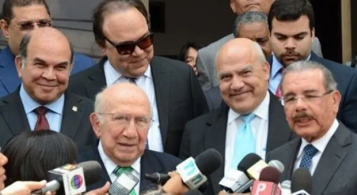 Ola de reacciones por salida de los Vincho del Gobierno 