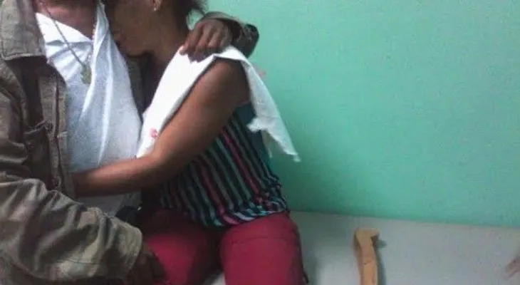 Joven golpea a palos a su madre y una hermana porque le escondieron comida