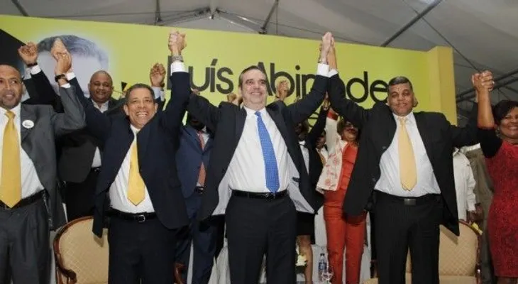 Partido Humanista proclama a Abinader candidato presidencial