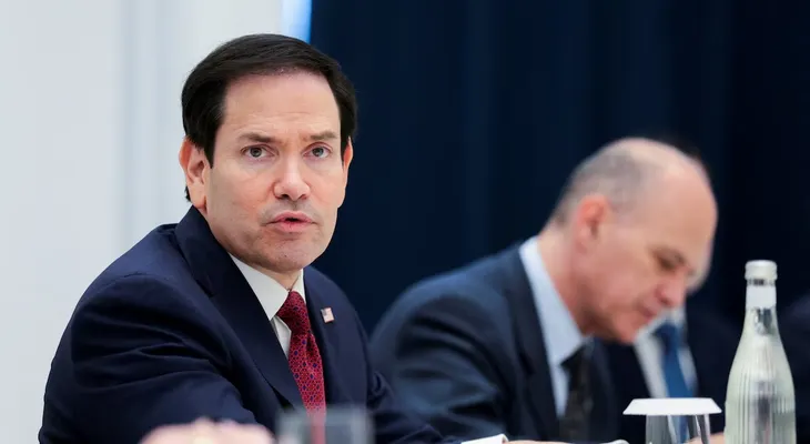 Rubio niega pausa en el intercambio de información con Ucrania y pide a Zelensky enfocarse en terminar la guerra