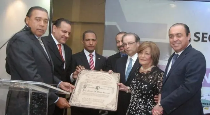 Homenaje póstumo a Diego de Moya