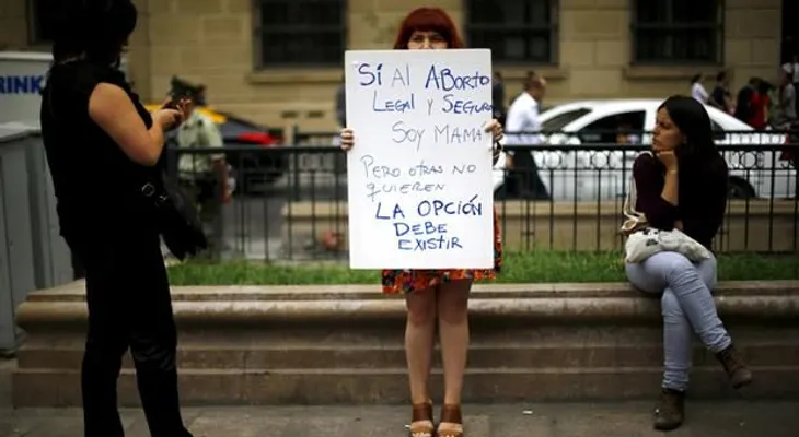  Polémica: Una menor de 11 años violada por su padrastro queda embarazada y no la dejan abortar