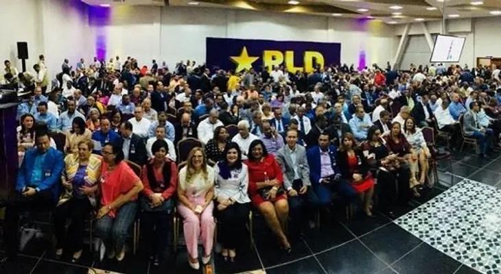 CP del PLD no conoce tema de la reelección; escoge 4 nuevos miembros de la Comisión Electoral 