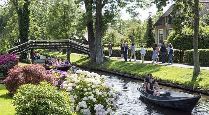 Giethoorn Holanda un hermoso pueblo mágico sin calles