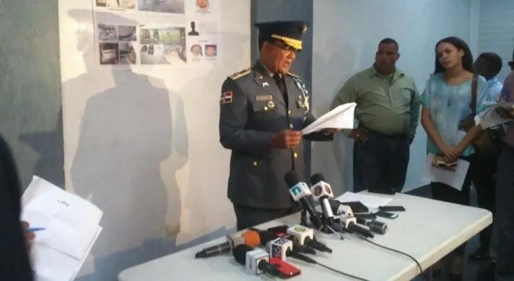 Apresan esposa de profesor hallado muerto en San Juan
