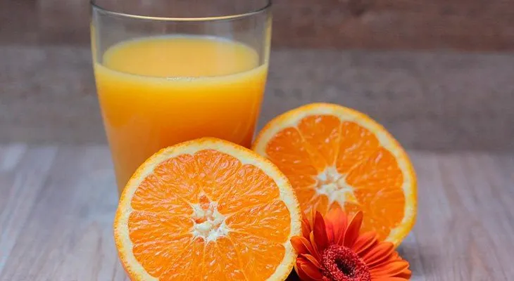 Disfunción eréctil: tratamiento efectivo con jugos de cerezas, fresas y uvas