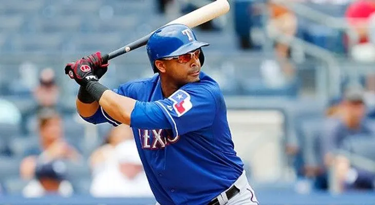 El suspendido Nelson Cruz regresó a Texas