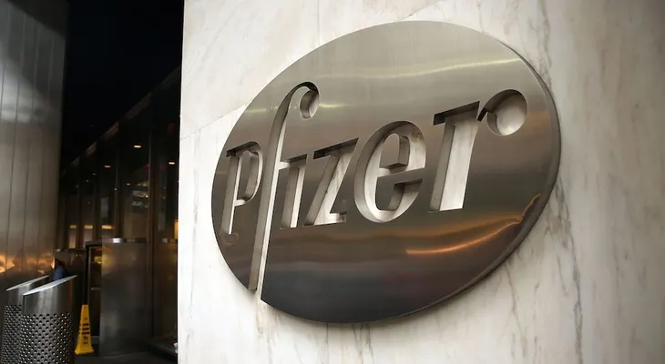 Pfizer y Allergan anuncian la mayor fusión en la historia de la industria farmacéutica