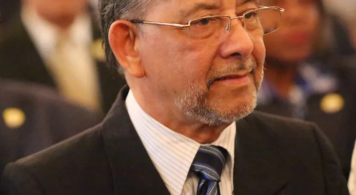 Ministro de Cultura saluda elección de Huchi Lora como Premio Nacional de Periodismo 2016