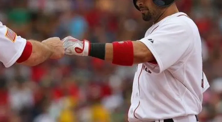 Angelinos adquiere a Shane Victorino de los Medias Rojas 