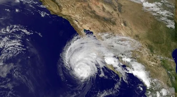 La tormenta tropical Simon avanza hacia México