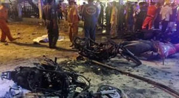 12 muertos por explosion bomba en el centro de Bangkok