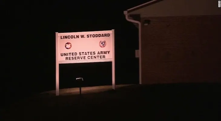 Roban armas de una reserva militar en Massachusetts