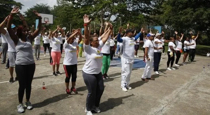 Realizan Zumbathón para prevenir y disminuir traumas craneales en RD 