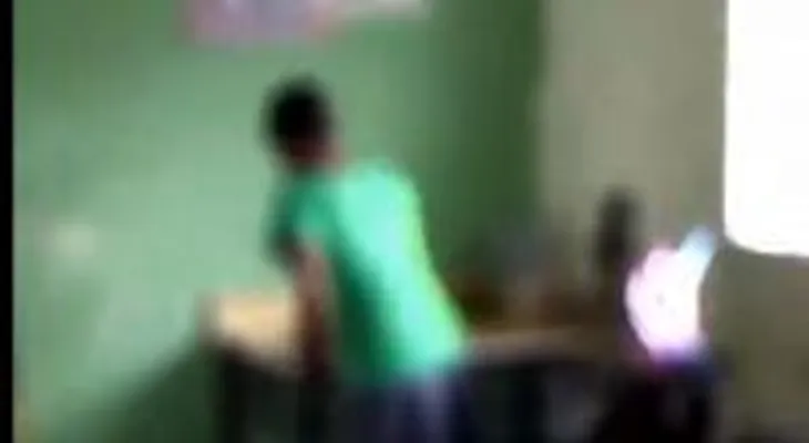 Apresan hombre acusado de violar a sus hijas de 7 y 14 años
