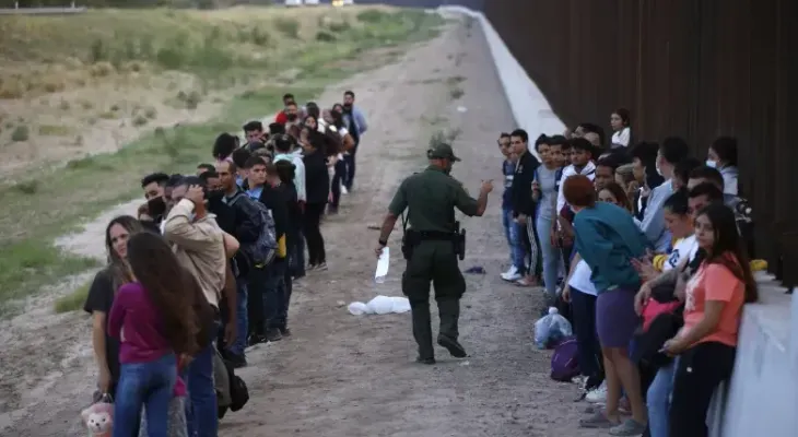 El Salvador llama a sus ciudadanos a "no dejarse engañar" con procedimientos migratorios 