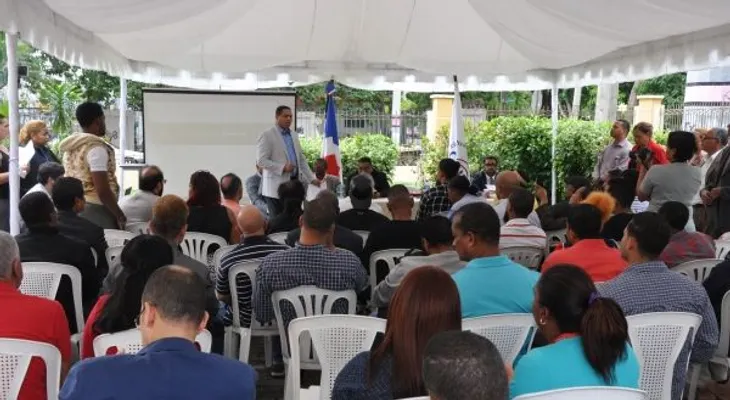 Trajano Santana dice que trabaja con el "corazón" para proteger la propiedad intelectual del país