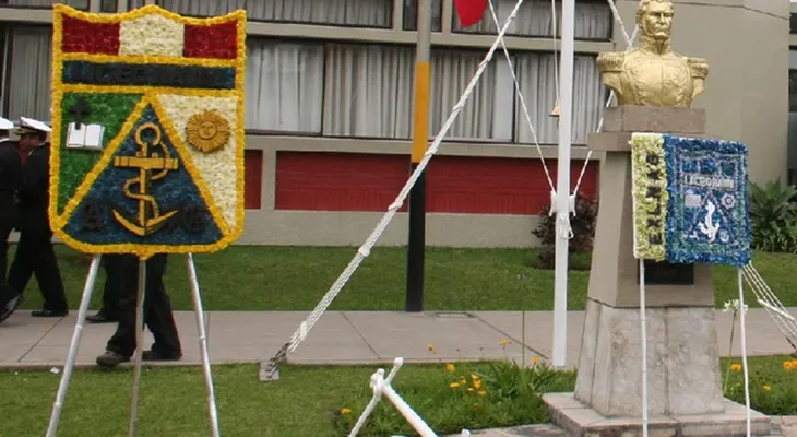 Fiscalía de Perú investiga violación de un estudiante de 16 años por compañeros en un autobús escolar