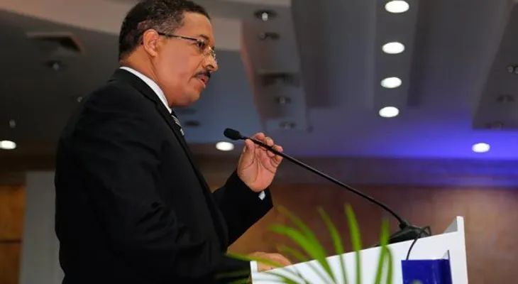 Roberto Rosario asume presidencia de la A-web