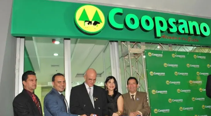 Coopsano celebra 39 aniversario con apertura de nuevo local en SD